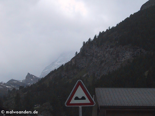 Das Matterhorn in Wolken gehüllt