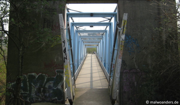 Brücke vom Herkulesberg zum Mediapark