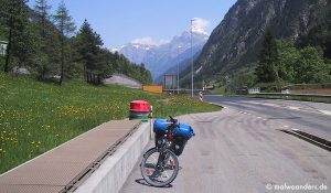 Von Flüelen bis zur Gotthard-Eisenbahntunnel